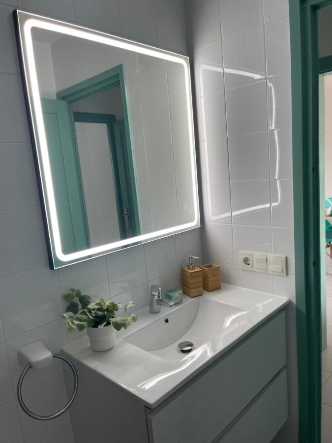 Apartamento Aquamarine Sant Feliu En La Playa Con Patio Sant Feliu de Guíxols Exterior foto